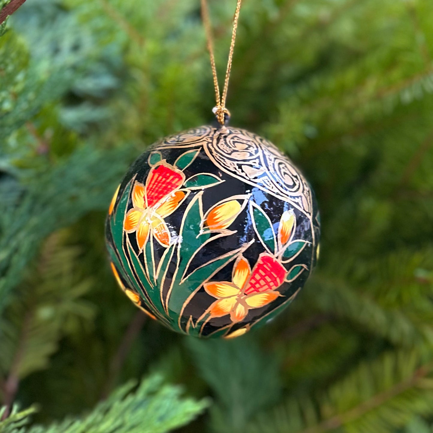 Handmade Paper Mâché Ornament - Daffodils