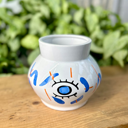 Eye Urn Pot