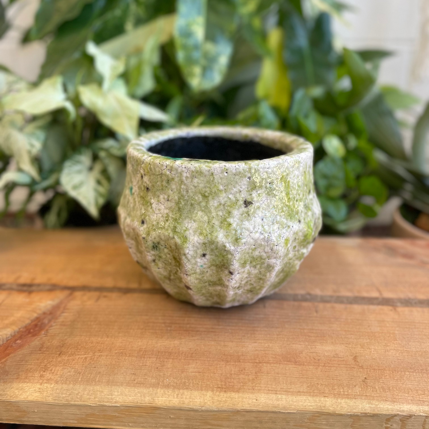 Crackle Pot