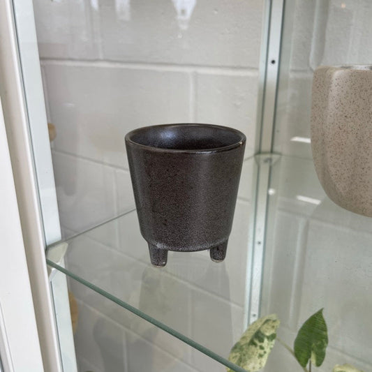 Malcom Footed Pot