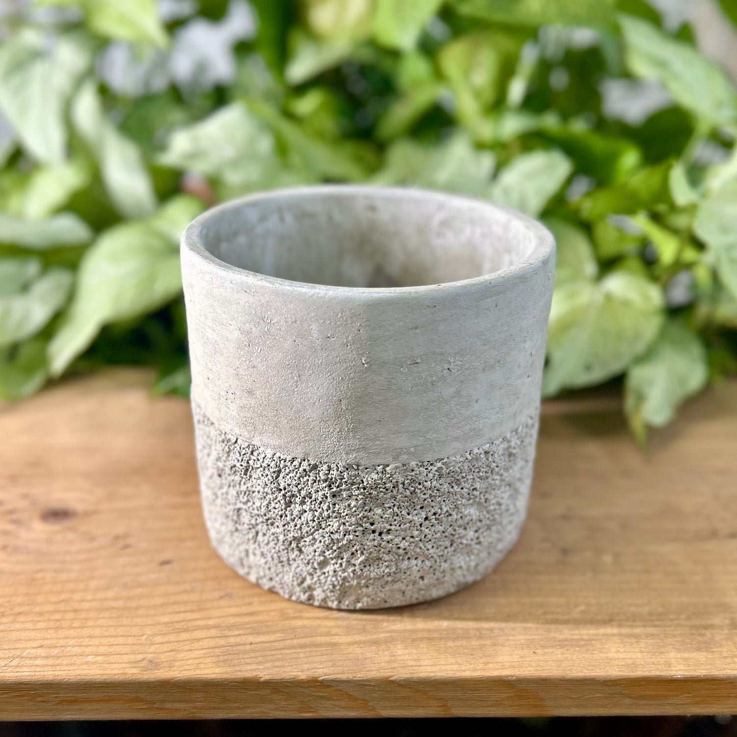 Earthly Stone Gradient Pots