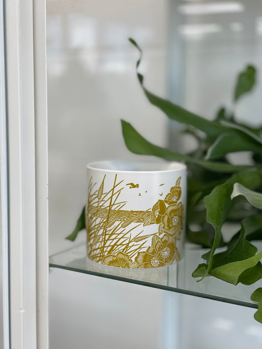 Yellow Reed Bird Pot