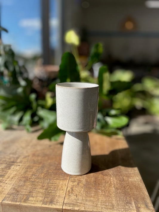 Beta Footed Pot